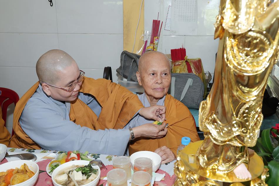 4 VU LAN BÁO HIẾU 4 VU LAN BÁO HIẾU