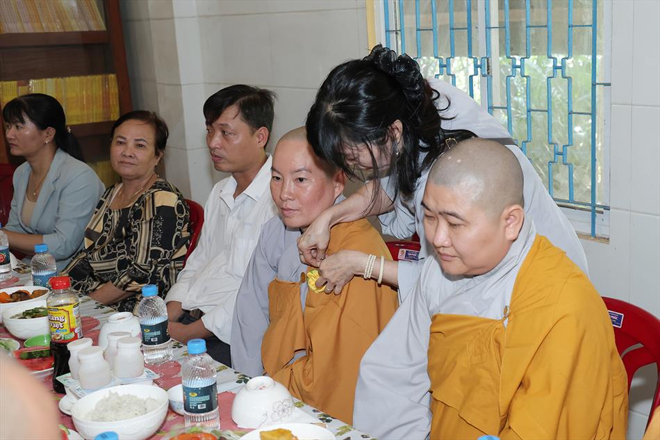 4 VU LAN BÁO HIẾU 4 VU LAN BÁO HIẾU