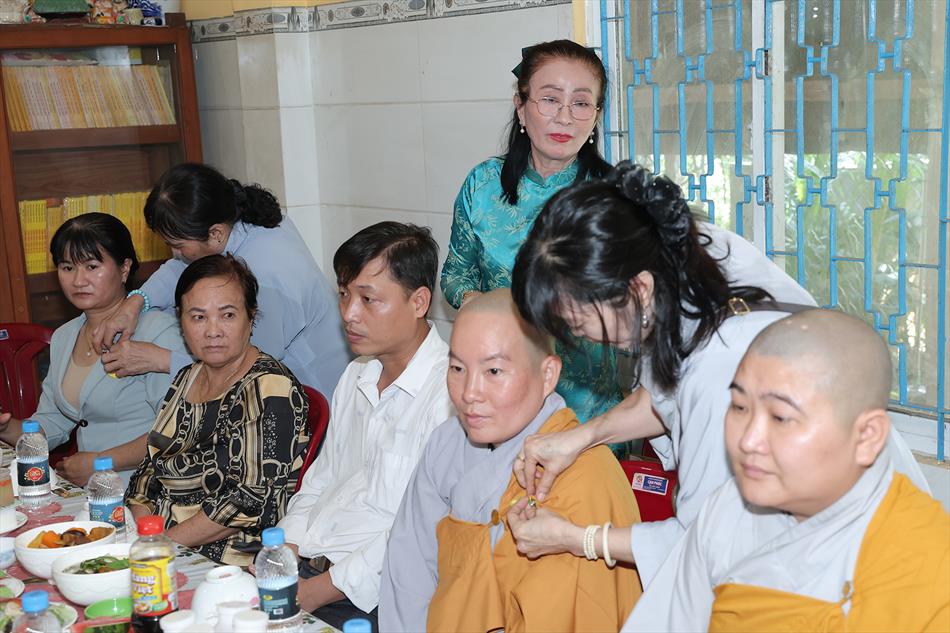 4 VU LAN BÁO HIẾU 4 VU LAN BÁO HIẾU