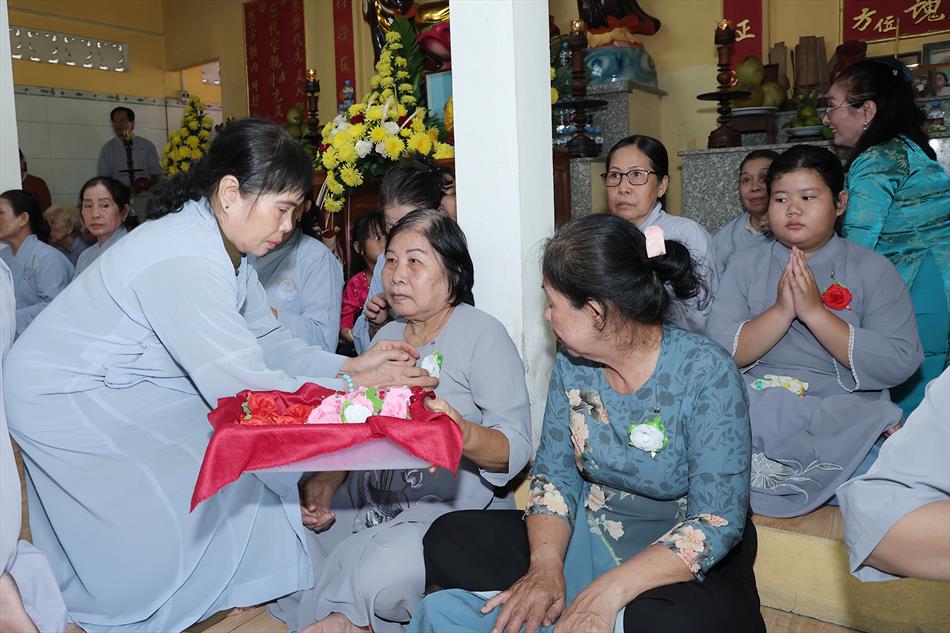 4 VU LAN BÁO HIẾU 4 VU LAN BÁO HIẾU