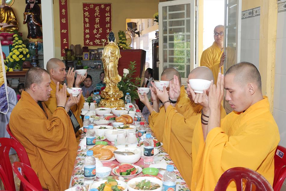 4 VU LAN BÁO HIẾU 4 VU LAN BÁO HIẾU