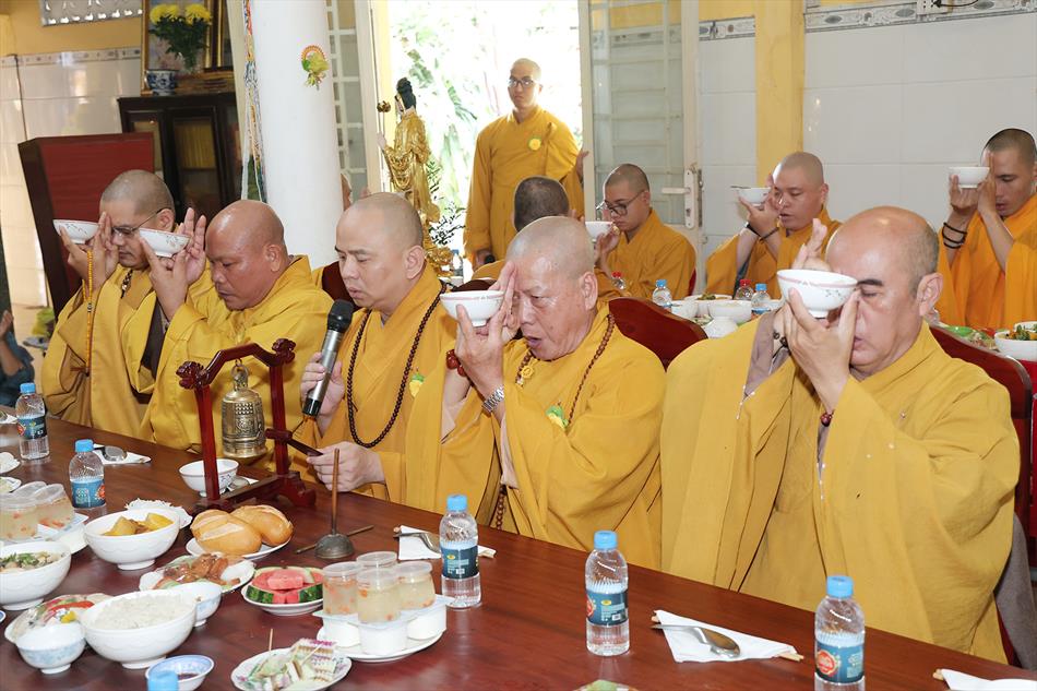 4 VU LAN BÁO HIẾU 4 VU LAN BÁO HIẾU
