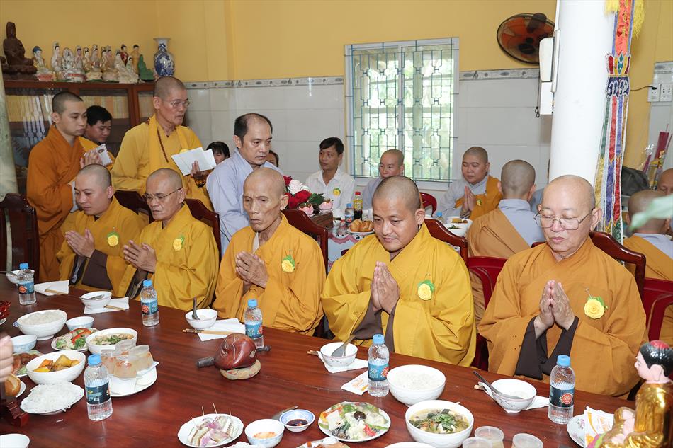 4 VU LAN BÁO HIẾU 4 VU LAN BÁO HIẾU