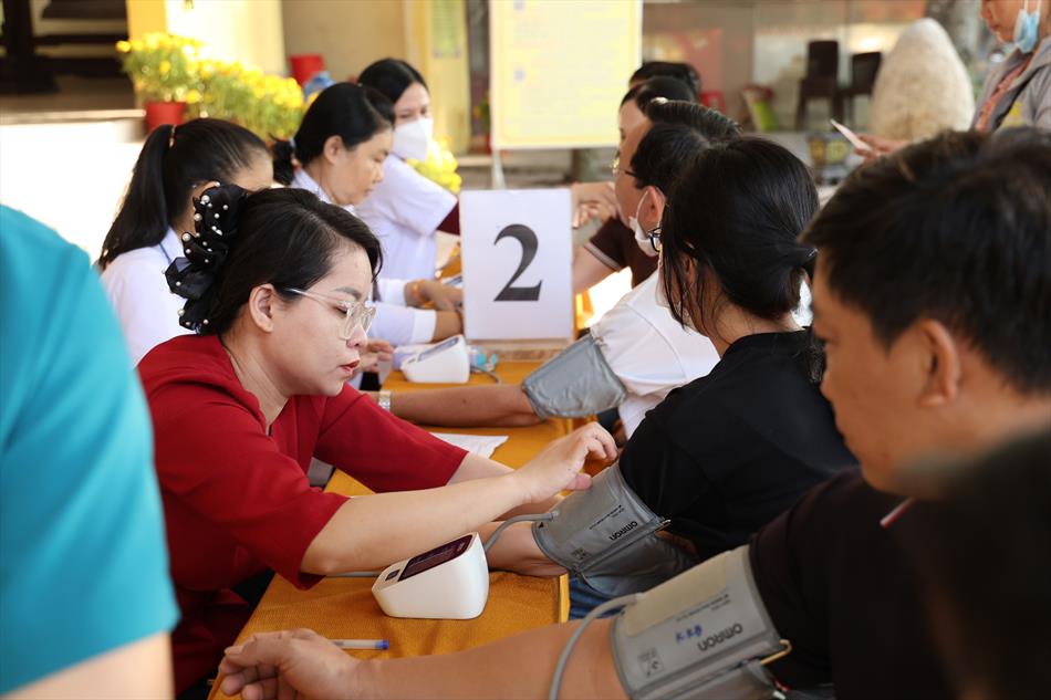 CÙNG CHUNG NGHĨA CỬ CAO ĐẸP CÙNG CHUNG NGHĨA CỬ CAO ĐẸP
