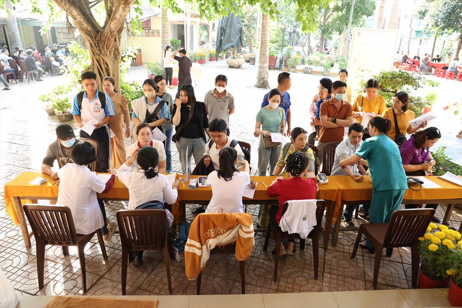 CÙNG CHUNG NGHĨA CỬ CAO ĐẸP CÙNG CHUNG NGHĨA CỬ CAO ĐẸP