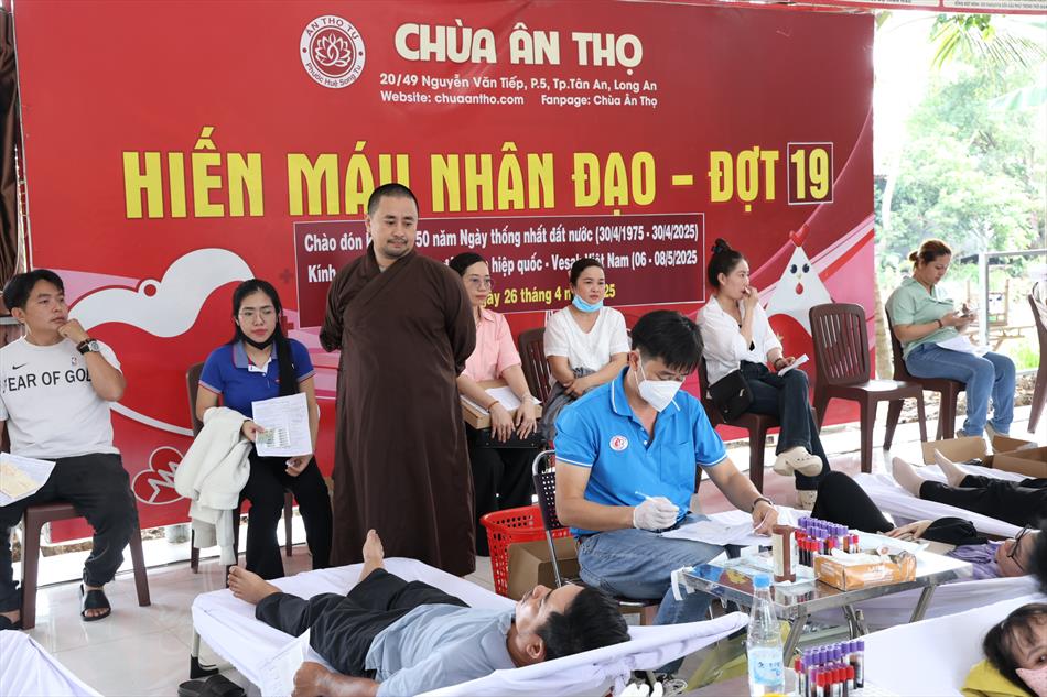 HIẾN MÁU - TẤM LÒNG VÌ THA NHÂN HIẾN MÁU - TẤM LÒNG VÌ THA NHÂN