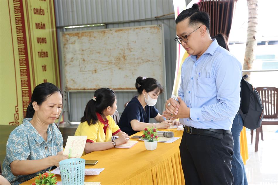 CÙNG CHUNG NGHĨA CỬ CAO ĐẸP CÙNG CHUNG NGHĨA CỬ CAO ĐẸP
