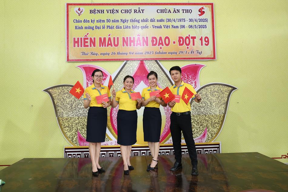 CÙNG CHUNG NGHĨA CỬ CAO ĐẸP CÙNG CHUNG NGHĨA CỬ CAO ĐẸP