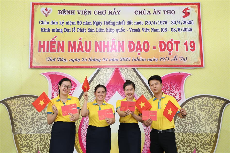 CÙNG CHUNG NGHĨA CỬ CAO ĐẸP CÙNG CHUNG NGHĨA CỬ CAO ĐẸP
