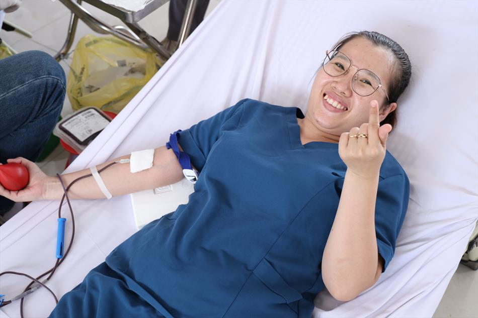 HIẾN MÁU - TẤM LÒNG VÌ THA NHÂN HIẾN MÁU - TẤM LÒNG VÌ THA NHÂN