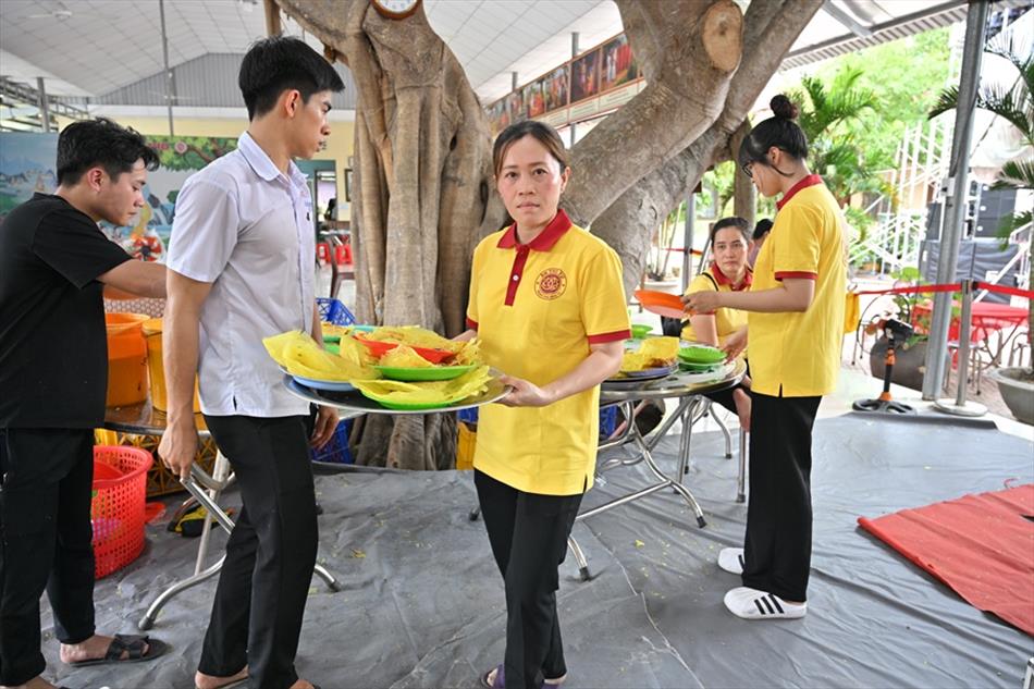 Hình ảnh ngày Phật đản 2025 tại chùa Ân Thọ: buổi sáng và chiều
