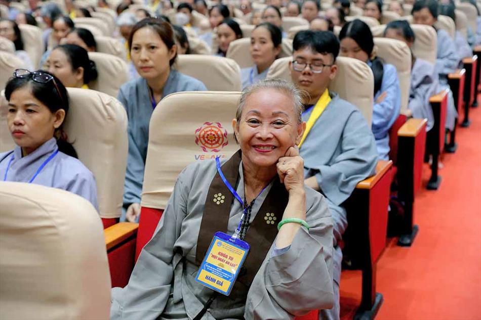 HỌC VIỆN PGVN TẠI TP. HCM TỔ CHỨC KHÓA TU “MỘT NGÀY AN LẠC” LẦN THỨ 2 HỌC VIỆN PGVN TẠI TP. HCM TỔ CHỨC KHÓA TU “MỘT NGÀY AN LẠC” LẦN THỨ 2