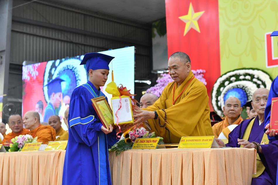 Học viện PGVN TP.HCM tổ chức Lễ tốt nghiệp và khai giảng năm 2020