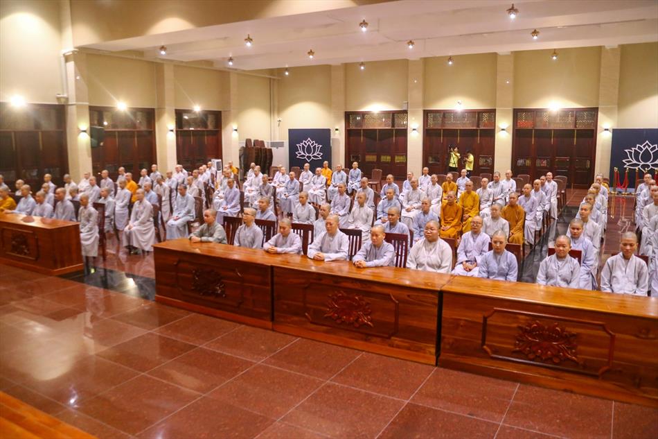 4 THĂM LƯU TRÚ NI 4 THĂM LƯU TRÚ NI