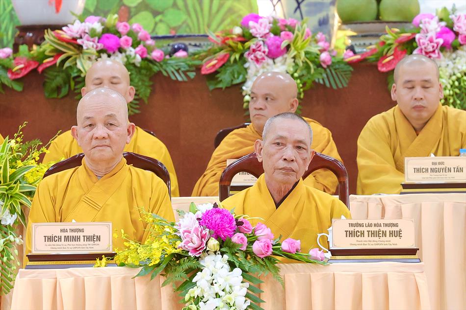 Hội nghị công bố quyết định nhân sự Ban Trị sự GHPGVN tỉnh Tây Ninh mới nhiệm kỳ 2022-2027 Hội nghị công bố quyết định nhân sự Ban Trị sự GHPGVN tỉnh Tây Ninh mới nhiệm kỳ 2022-2027
