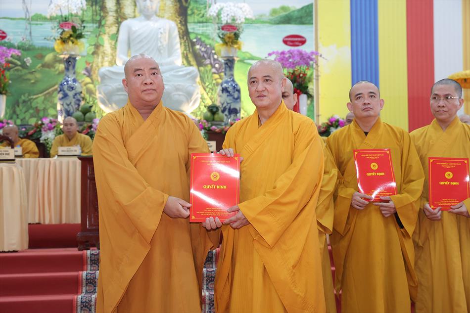 Hội nghị công bố quyết định nhân sự Ban Trị sự GHPGVN tỉnh Tây Ninh mới nhiệm kỳ 2022-2027 Hội nghị công bố quyết định nhân sự Ban Trị sự GHPGVN tỉnh Tây Ninh mới nhiệm kỳ 2022-2027