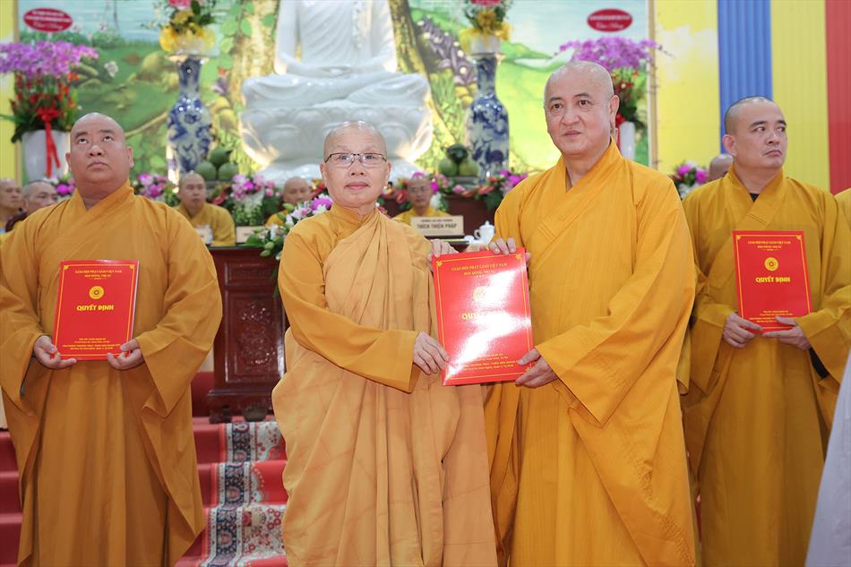 Hội nghị công bố quyết định nhân sự Ban Trị sự GHPGVN tỉnh Tây Ninh mới nhiệm kỳ 2022-2027 Hội nghị công bố quyết định nhân sự Ban Trị sự GHPGVN tỉnh Tây Ninh mới nhiệm kỳ 2022-2027