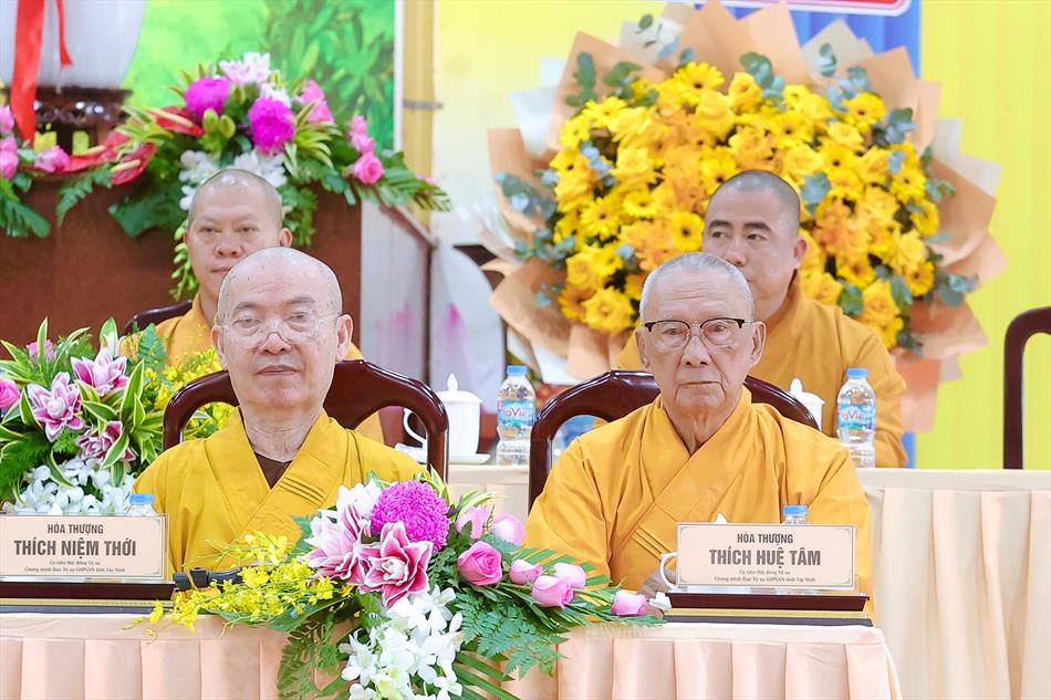 Hội nghị công bố quyết định nhân sự Ban Trị sự GHPGVN tỉnh Tây Ninh mới nhiệm kỳ 2022-2027 Hội nghị công bố quyết định nhân sự Ban Trị sự GHPGVN tỉnh Tây Ninh mới nhiệm kỳ 2022-2027