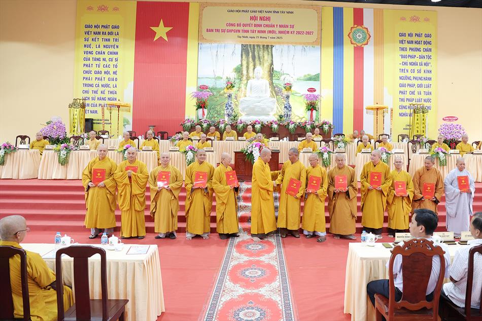 Hội nghị công bố quyết định nhân sự Ban Trị sự GHPGVN tỉnh Tây Ninh mới nhiệm kỳ 2022-2027 Hội nghị công bố quyết định nhân sự Ban Trị sự GHPGVN tỉnh Tây Ninh mới nhiệm kỳ 2022-2027