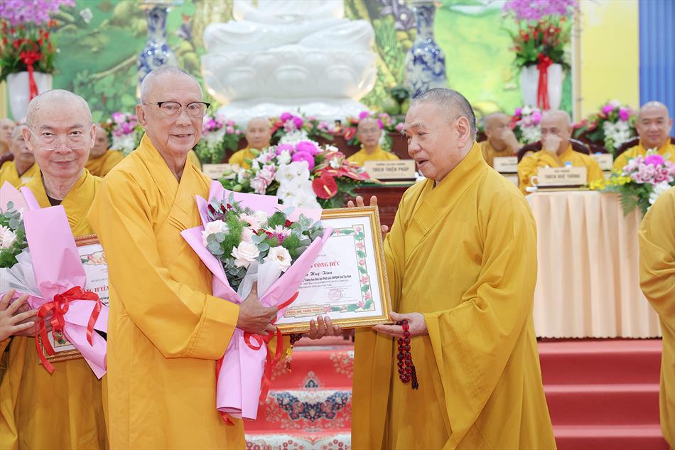 Hội nghị công bố quyết định nhân sự Ban Trị sự GHPGVN tỉnh Tây Ninh mới nhiệm kỳ 2022-2027 Hội nghị công bố quyết định nhân sự Ban Trị sự GHPGVN tỉnh Tây Ninh mới nhiệm kỳ 2022-2027