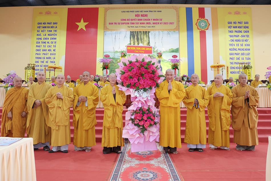 Hội nghị công bố quyết định nhân sự Ban Trị sự GHPGVN tỉnh Tây Ninh mới nhiệm kỳ 2022-2027 Hội nghị công bố quyết định nhân sự Ban Trị sự GHPGVN tỉnh Tây Ninh mới nhiệm kỳ 2022-2027