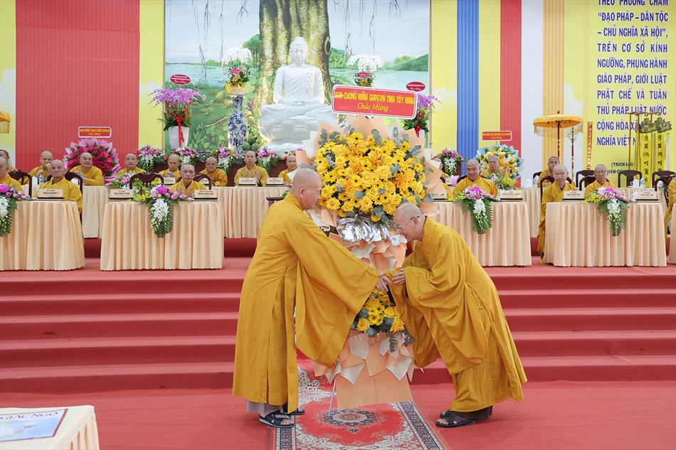 Hội nghị công bố quyết định nhân sự Ban Trị sự GHPGVN tỉnh Tây Ninh mới nhiệm kỳ 2022-2027 Hội nghị công bố quyết định nhân sự Ban Trị sự GHPGVN tỉnh Tây Ninh mới nhiệm kỳ 2022-2027