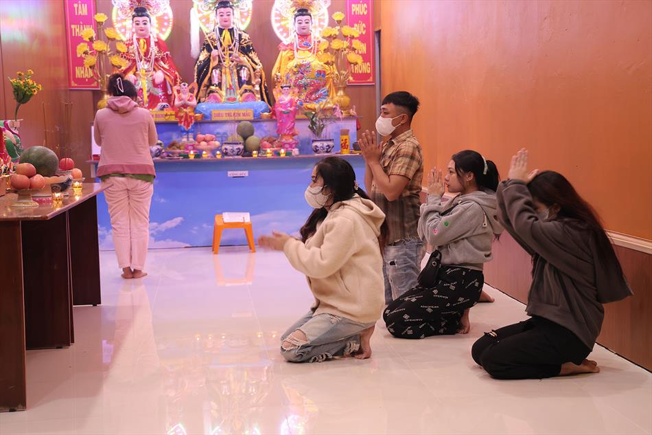 CẦU NGUYỄN MÙA THI CẦU NGUYỄN MÙA THI