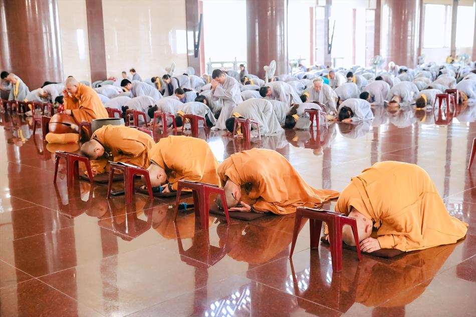 2 TỤNG KINH 2 TỤNG KINH