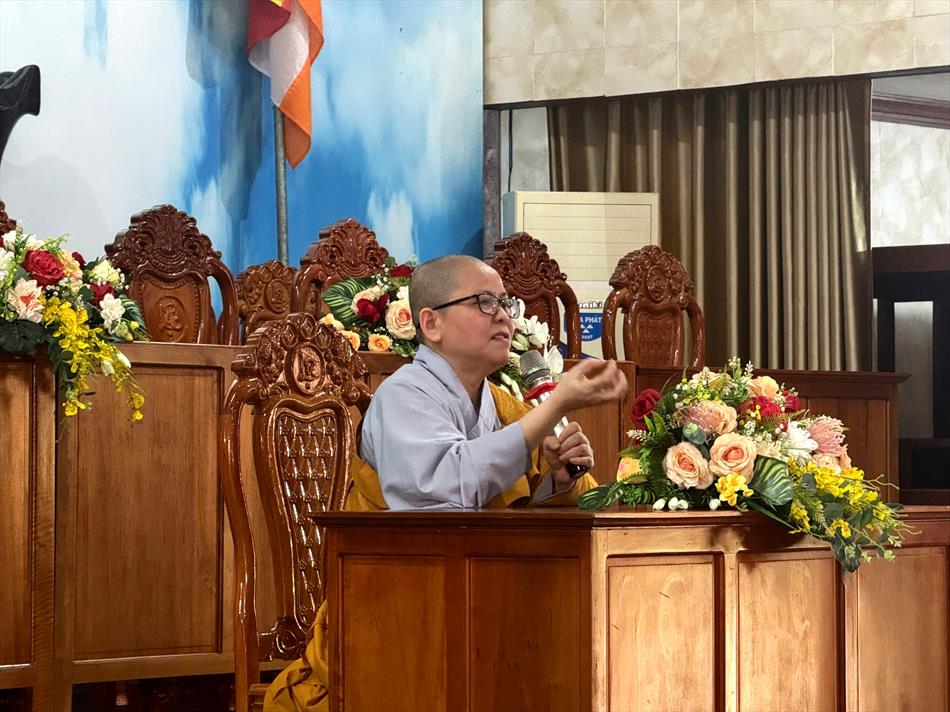 2 ĐẠO TRÀNG NGHE THUYẾT PHÁP 2 ĐẠO TRÀNG NGHE THUYẾT PHÁP