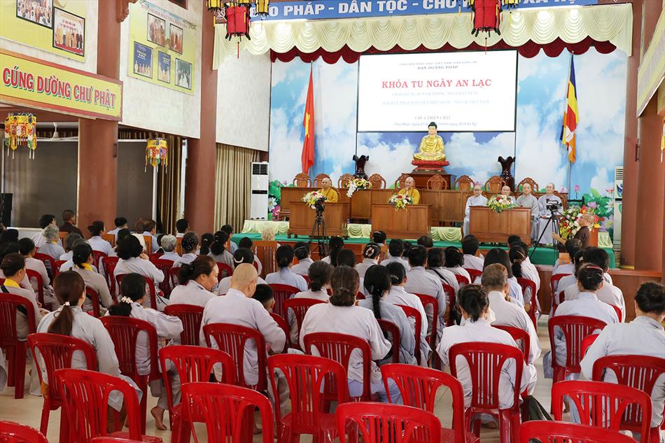 1 TOẠ ĐÀM PHẬT PHÁP 1 TOẠ ĐÀM PHẬT PHÁP