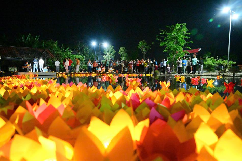 2 PHẦN THẢ HOA ĐĂNG