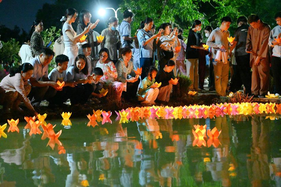 2 PHẦN THẢ HOA ĐĂNG