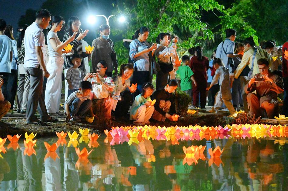 2 PHẦN THẢ HOA ĐĂNG