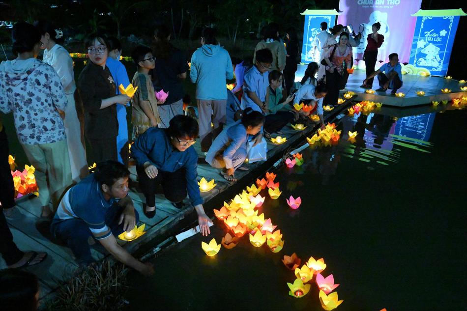 2 PHẦN THẢ HOA ĐĂNG