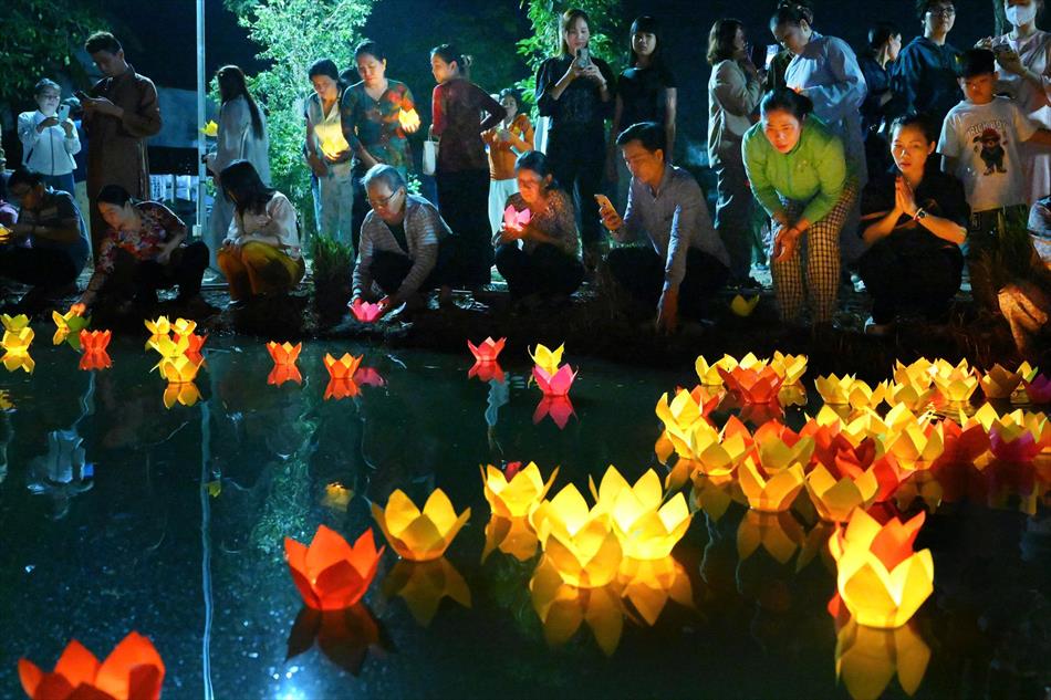 2 PHẦN THẢ HOA ĐĂNG