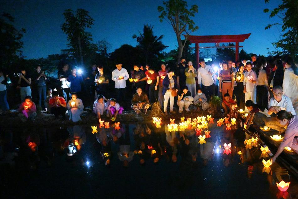 2 PHẦN THẢ HOA ĐĂNG