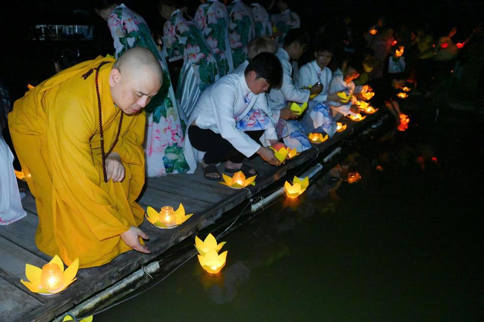 2 PHẦN THẢ HOA ĐĂNG