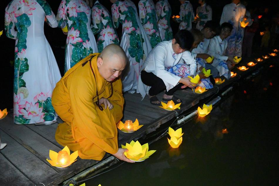 2 PHẦN THẢ HOA ĐĂNG