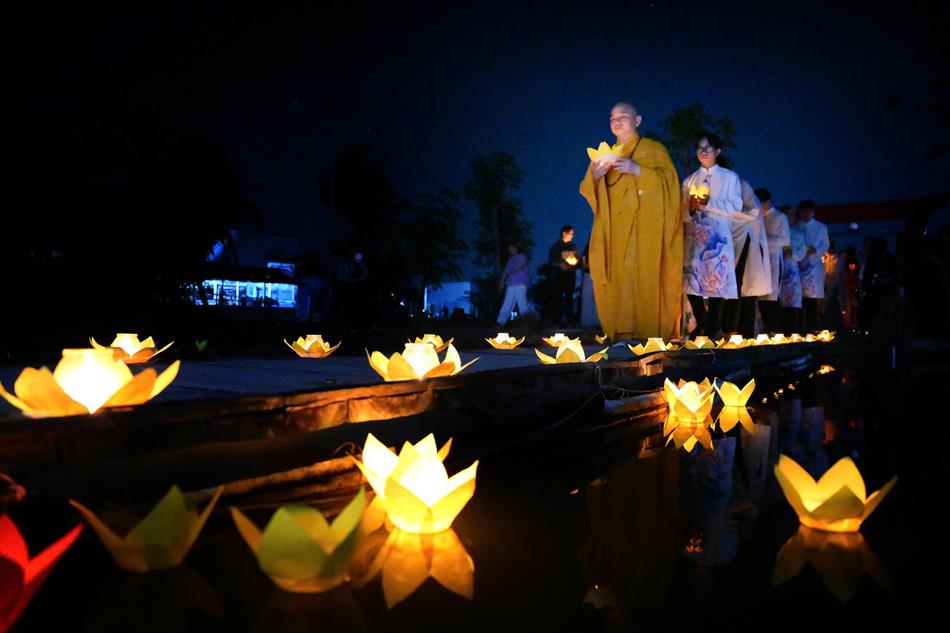 2 PHẦN THẢ HOA ĐĂNG