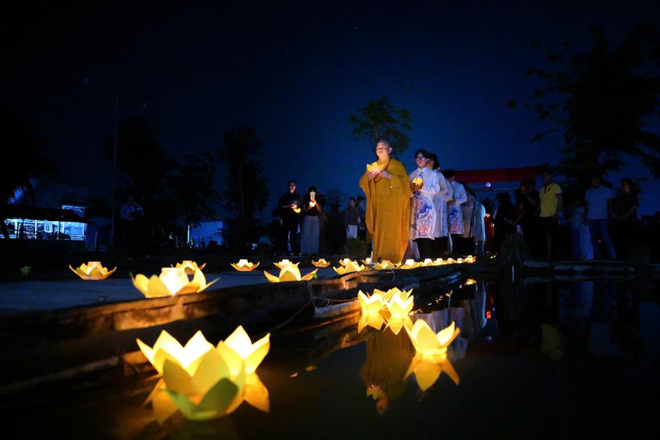 2 PHẦN THẢ HOA ĐĂNG