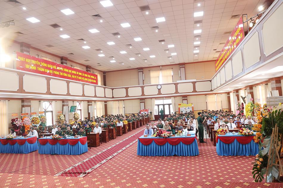 1 HÌNH ẢNH TRANG TRỌNG TRONG BUỔI LỄ 1 HÌNH ẢNH TRANG TRỌNG TRONG BUỔI LỄ