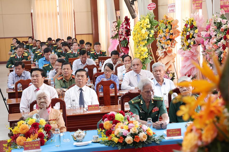 1 HÌNH ẢNH TRANG TRỌNG TRONG BUỔI LỄ 1 HÌNH ẢNH TRANG TRỌNG TRONG BUỔI LỄ