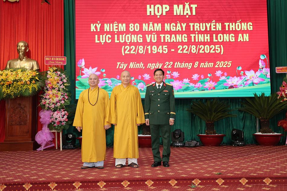 1 HÌNH ẢNH TRANG TRỌNG TRONG BUỔI LỄ 1 HÌNH ẢNH TRANG TRỌNG TRONG BUỔI LỄ