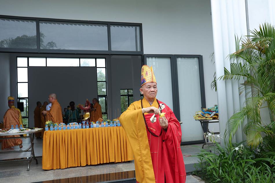 2 SÁI TỊNH 2 SÁI TỊNH