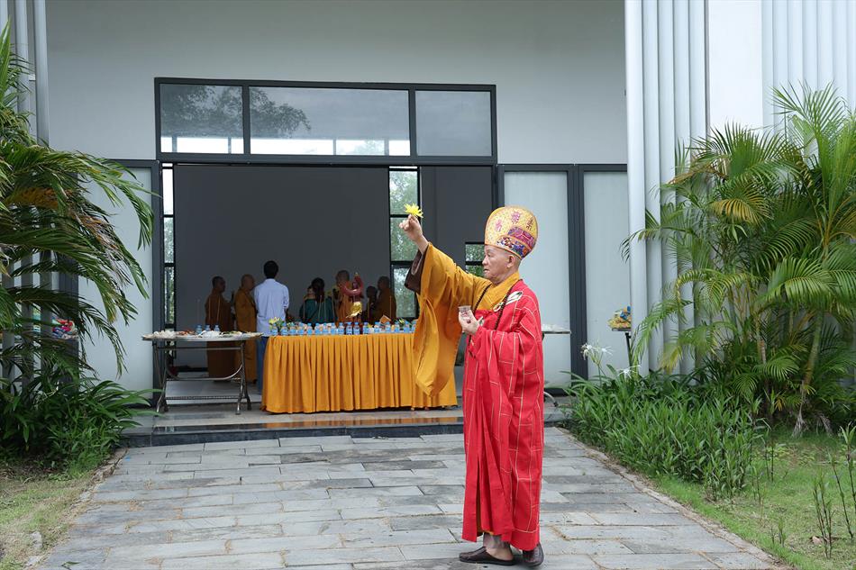 2 SÁI TỊNH 2 SÁI TỊNH