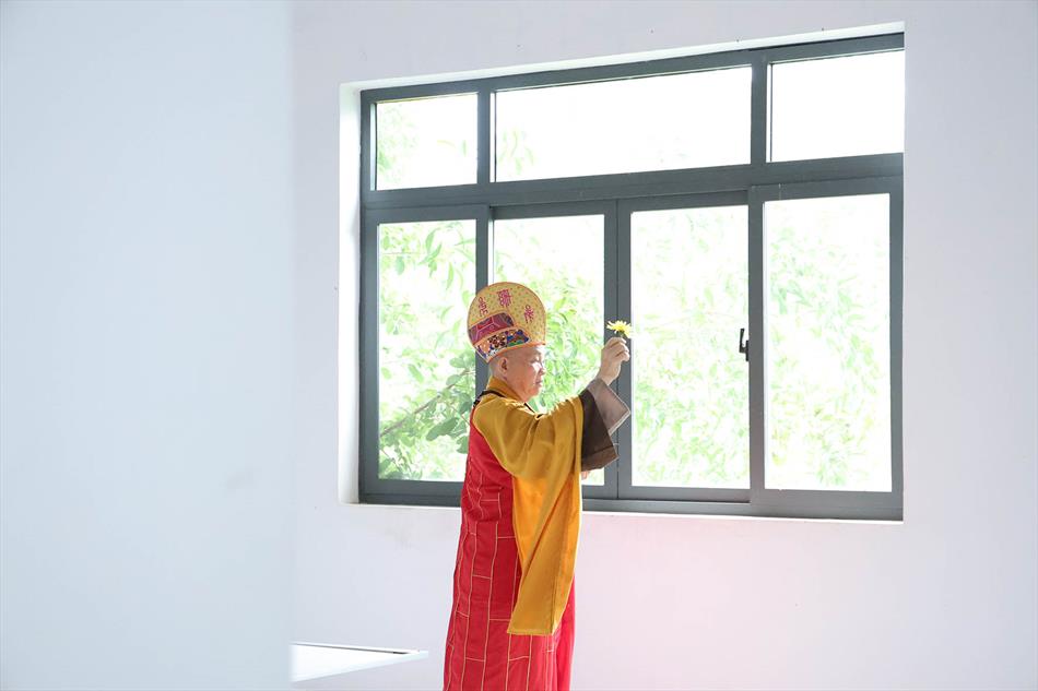 2 SÁI TỊNH 2 SÁI TỊNH