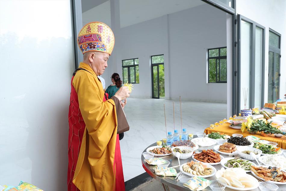 2 SÁI TỊNH 2 SÁI TỊNH