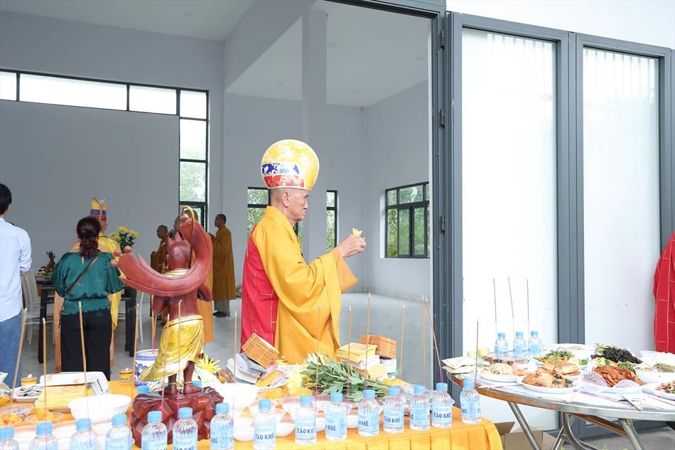 2 SÁI TỊNH 2 SÁI TỊNH
