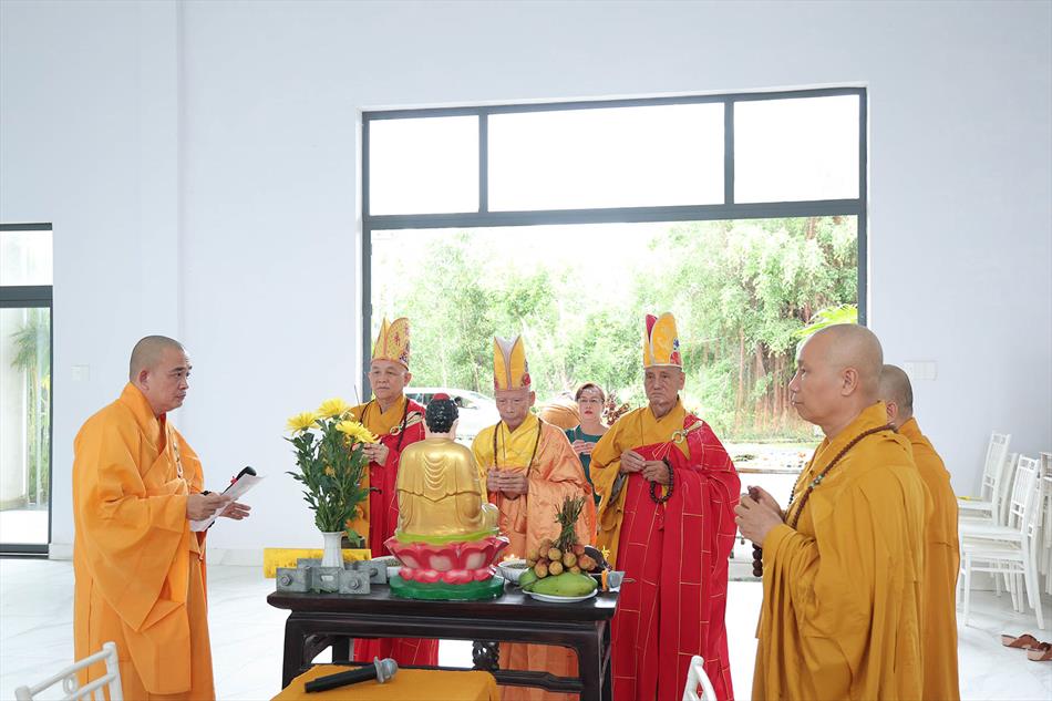 1 KHOÁ LỄ TỤNG KINH DI ĐÀ 1 KHOÁ LỄ TỤNG KINH DI ĐÀ