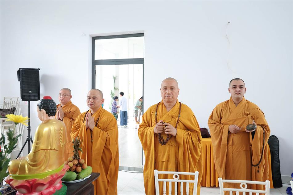 1 KHOÁ LỄ TỤNG KINH DI ĐÀ 1 KHOÁ LỄ TỤNG KINH DI ĐÀ